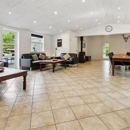 펜션 Nael - 1-6km From The Sea By Interhome